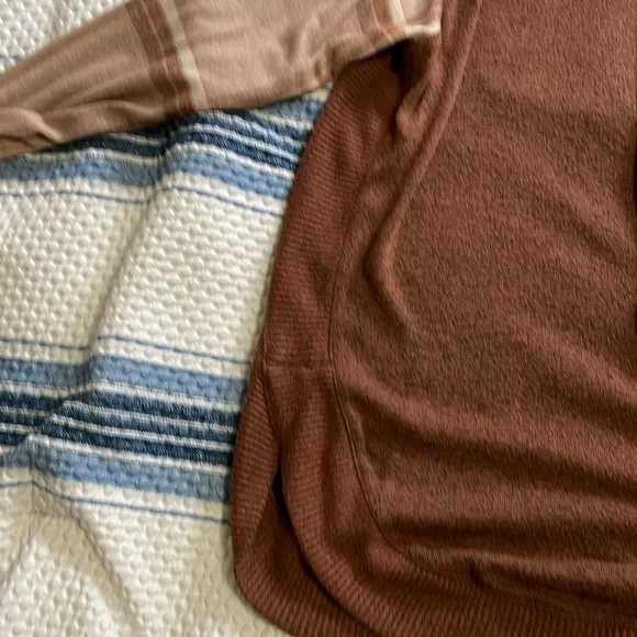 Fall 🍂🍁 pullover - Picture 6 of 7